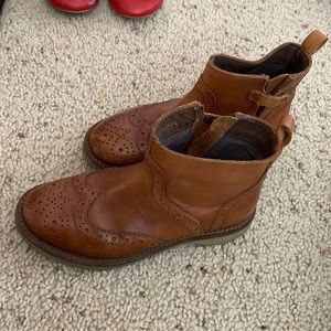 Zara leather wingtip boots